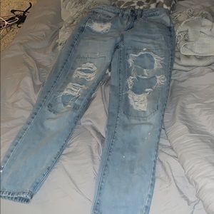 Light washed Mom jeans